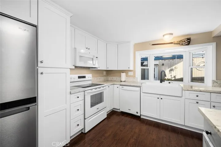 4385 Larwin, Cypress, California 90630