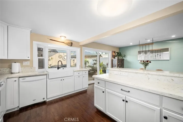4385 Larwin, Cypress, California 90630