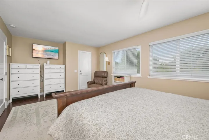 4385 Larwin, Cypress, California 90630
