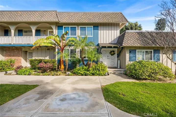 4385 Larwin, Cypress, California 90630
