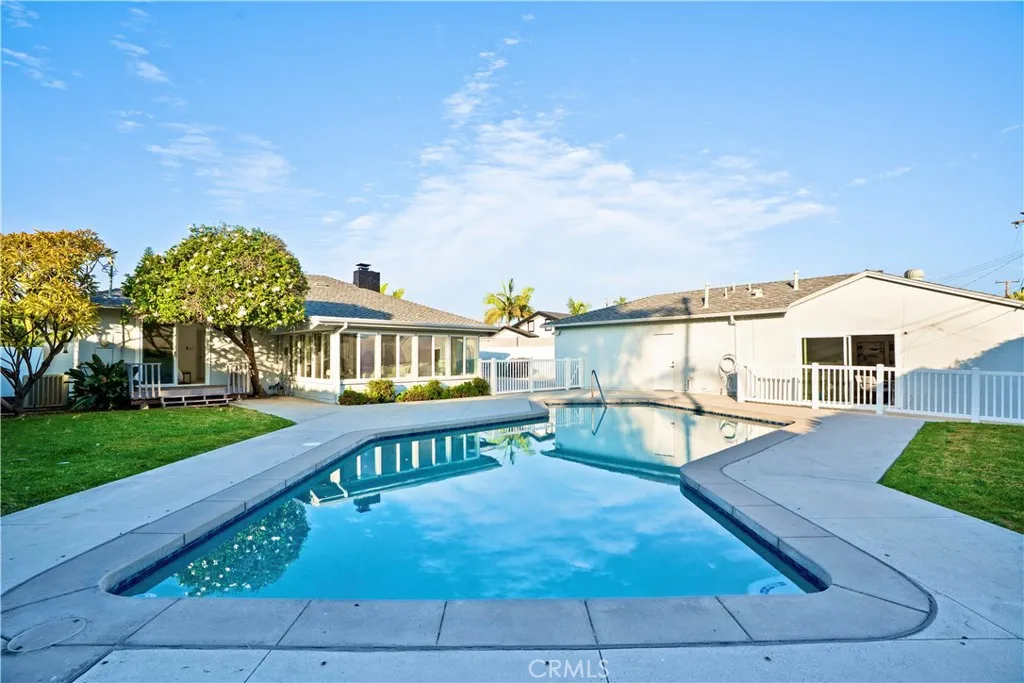 18672 Spaulding, Santa Ana, California 92705 home-pic-5