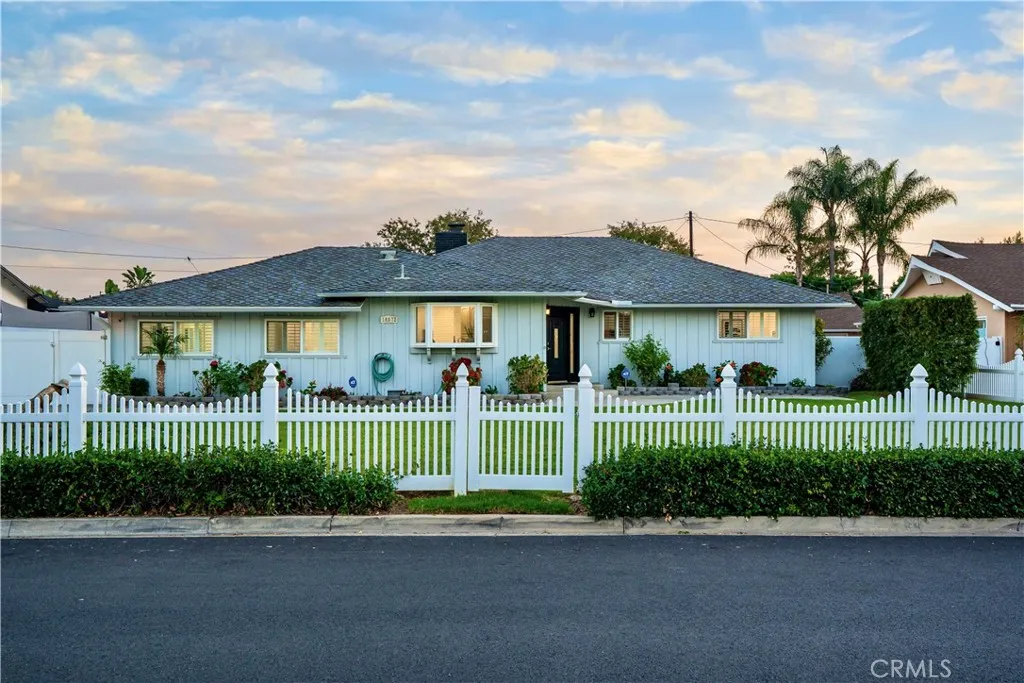18672 Spaulding, Santa Ana, California 92705 home-pic-37