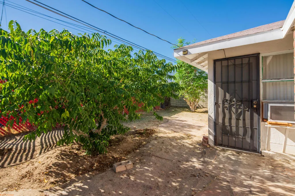 4267 E Sunny Dunes Road, Palm Springs, California 92264 home-pic-28