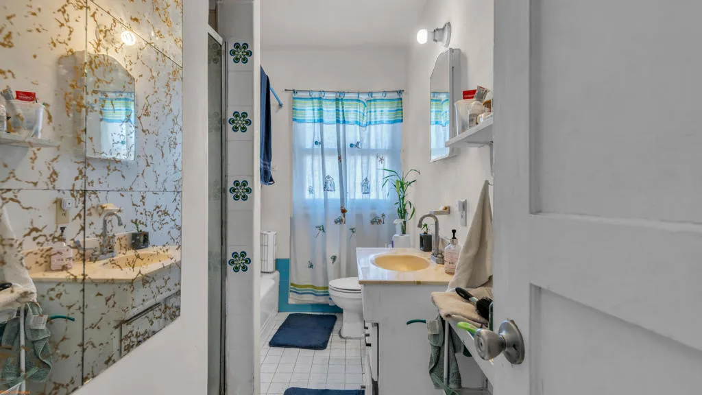 4267 E Sunny Dunes Road, Palm Springs, California 92264 home-pic-17