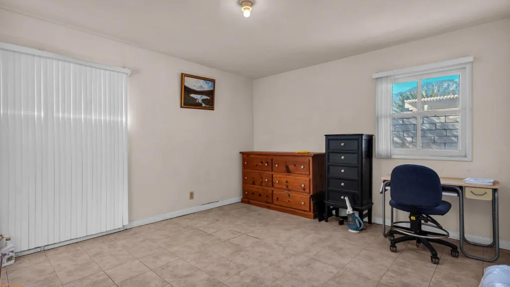 4267 E Sunny Dunes Road, Palm Springs, California 92264 home-pic-14