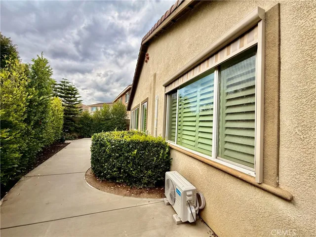 12003 Santiam Court, Jurupa Valley, California 91752