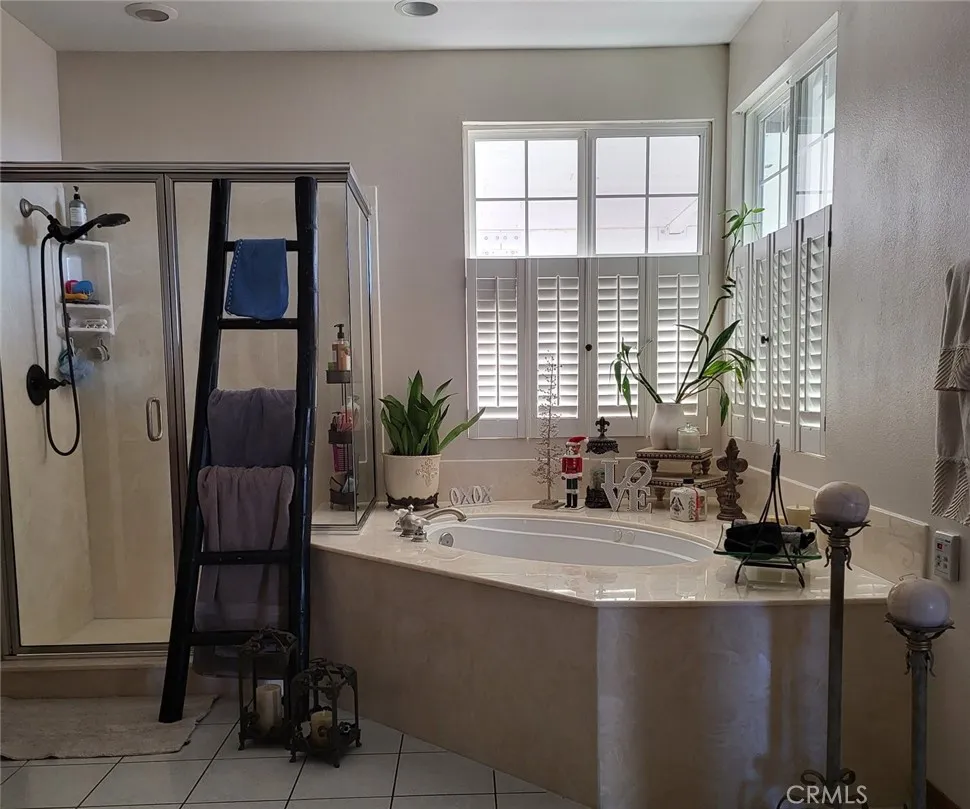 9968 Silver Rock Road, Pinon Hills, California 92372 home-pic-5