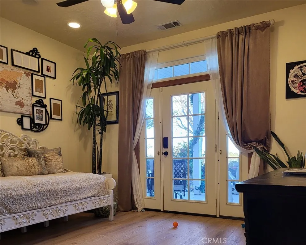 9968 Silver Rock Road, Pinon Hills, California 92372 home-pic-6
