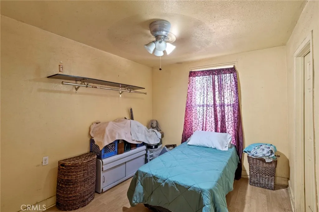 994 W 15th, San Bernardino, California 92411 home-pic-10