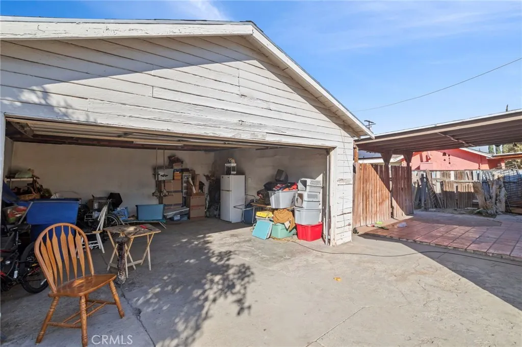 994 W 15th, San Bernardino, California 92411 home-pic-19