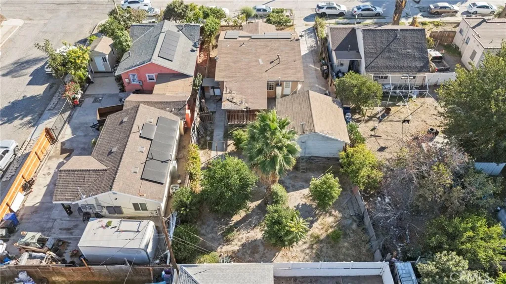 994 W 15th, San Bernardino, California 92411 home-pic-26