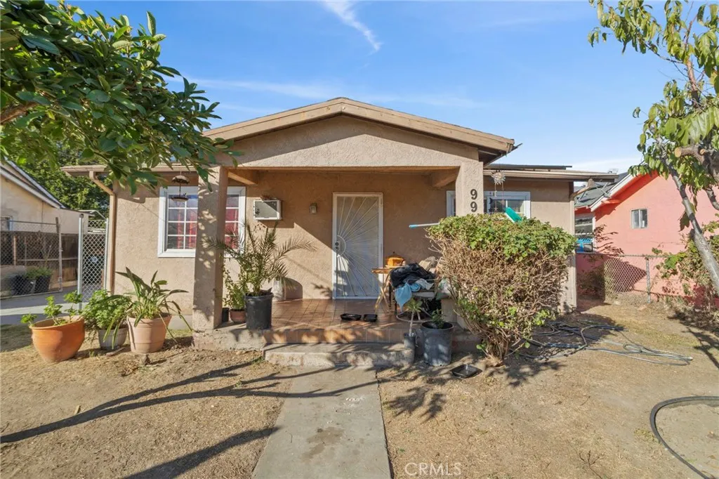 994 W 15th, San Bernardino, California 92411 home-pic-3