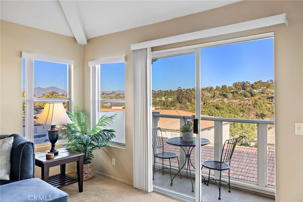 30902 Clubhouse Drive 6h, Laguna Niguel, California 92677 home-pic-1