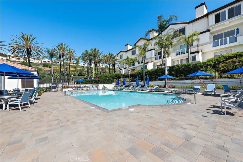 30902 Clubhouse Drive 6h, Laguna Niguel, California 92677 home-pic-30