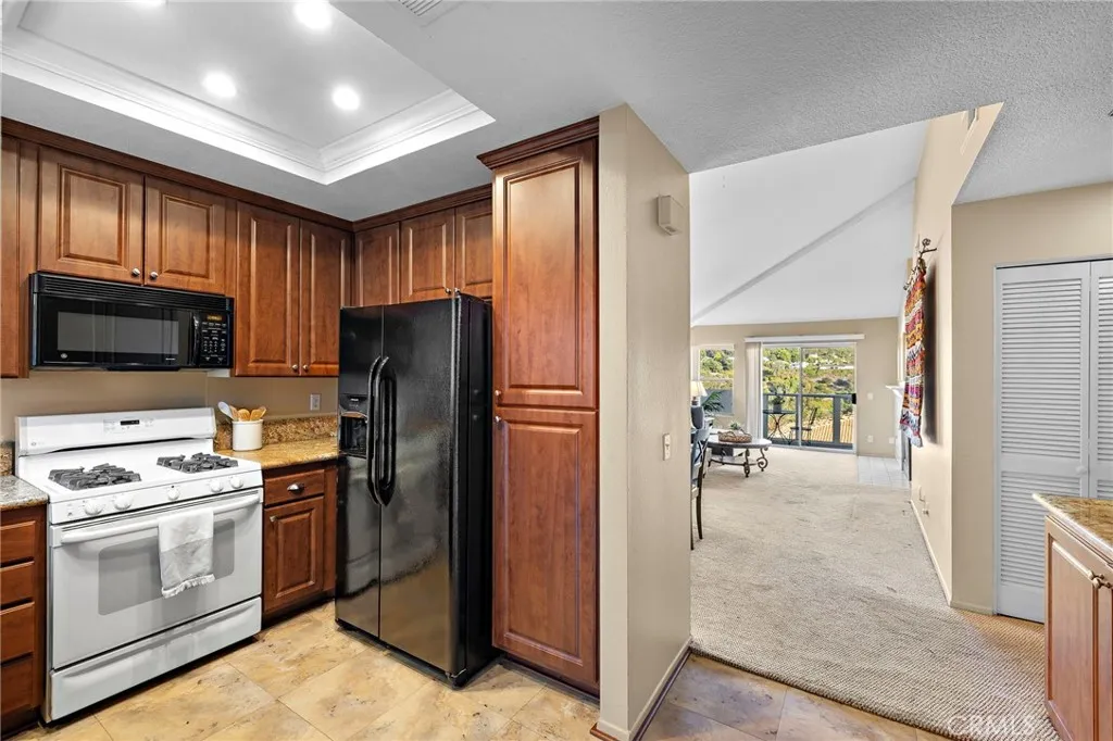 30902 Clubhouse Drive 6h, Laguna Niguel, California 92677 home-pic-5
