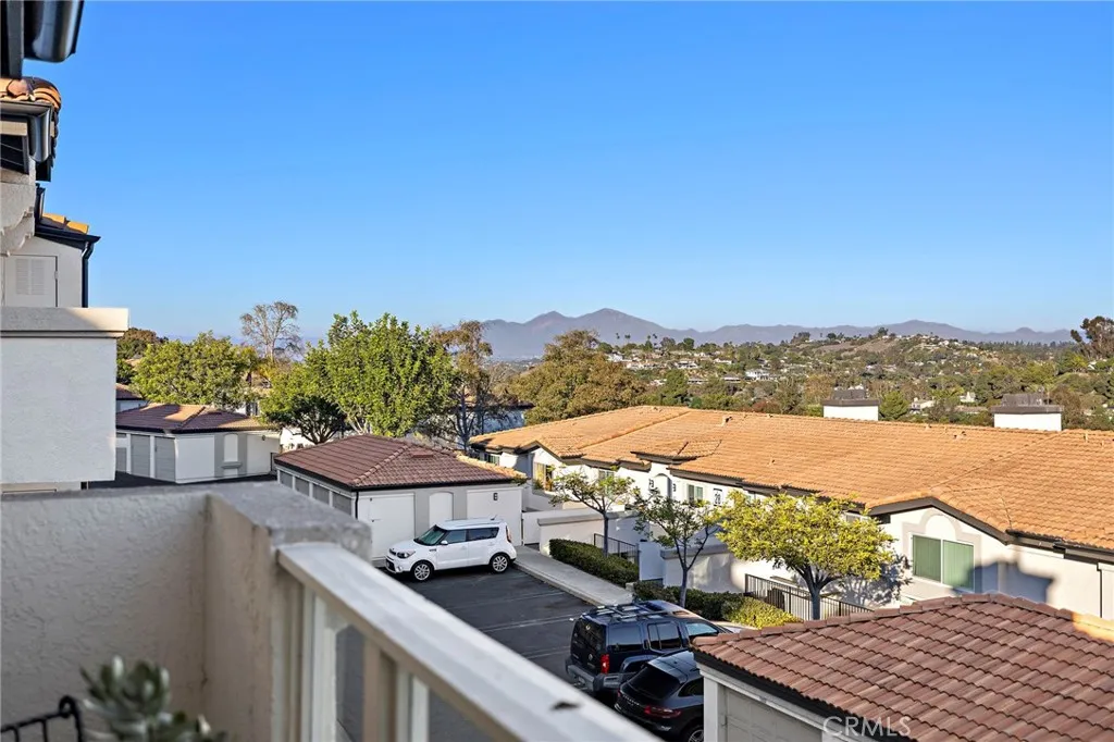 30902 Clubhouse Drive 6h, Laguna Niguel, California 92677 home-pic-3
