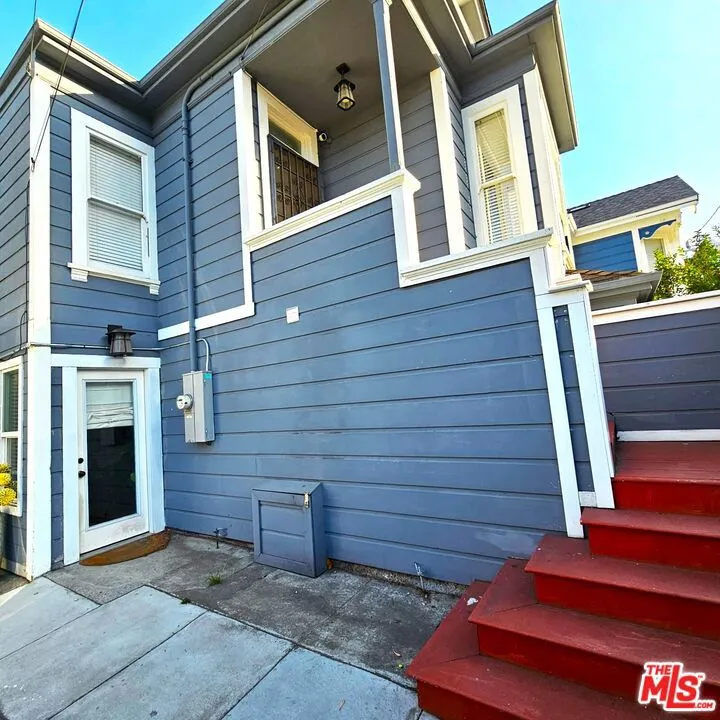 344 Peralta Street, Oakland, California 94607 home-pic-2