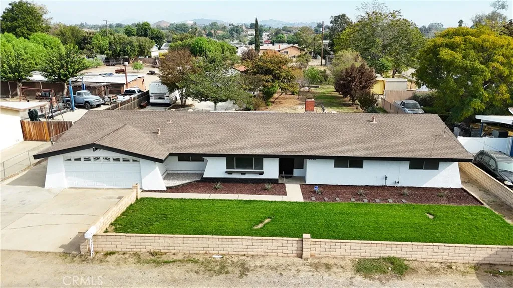 5726 Marlatt, Jurupa Valley, California 91752 home-pic-1