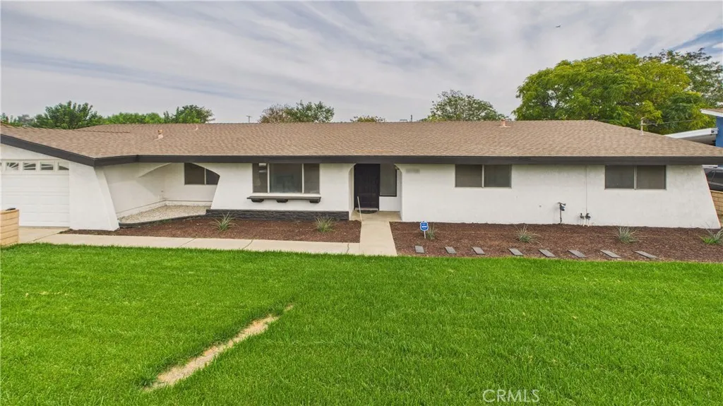 5726 Marlatt, Jurupa Valley, California 91752 home-pic-2