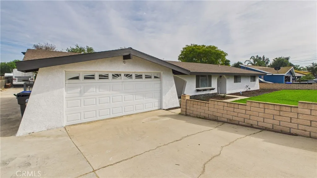 5726 Marlatt, Jurupa Valley, California 91752 home-pic-4