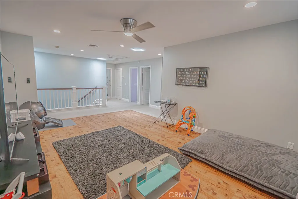 25531 Durant Place, Stevenson Ranch, California 91381 home-pic-25
