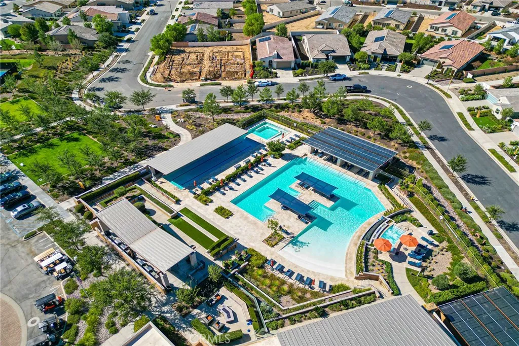 1656 Spring Run Lane, Beaumont, California 92223 home-pic-34