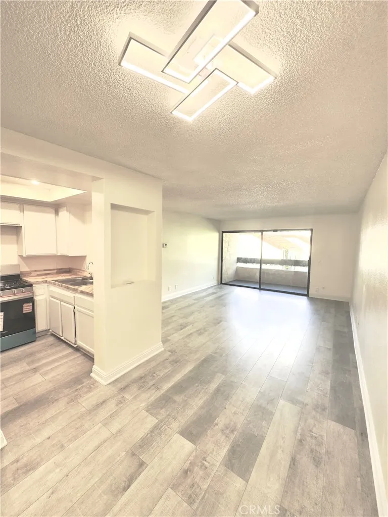 600 W 3rd, Santa Ana, California 92701 home-pic-0