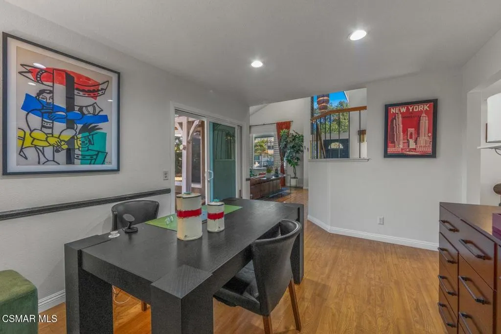 3037 Klamath Avenue, Simi Valley, California 93063 home-pic-6