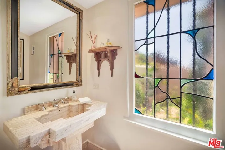 17520 Stretto Way, Pacific Palisades, California 90272
