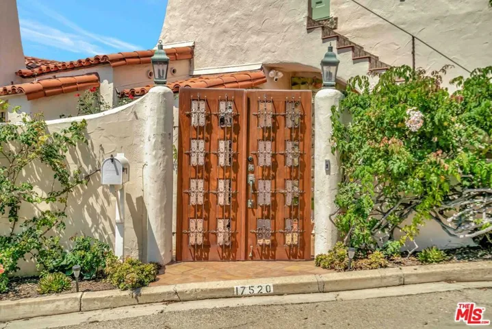17520 Stretto Way, Pacific Palisades, California 90272
