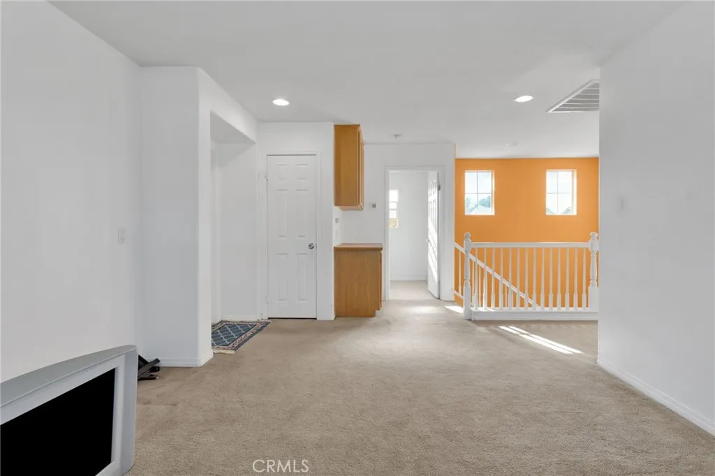 13816 Grant, Oak Hills, California 92344 home-pic-12