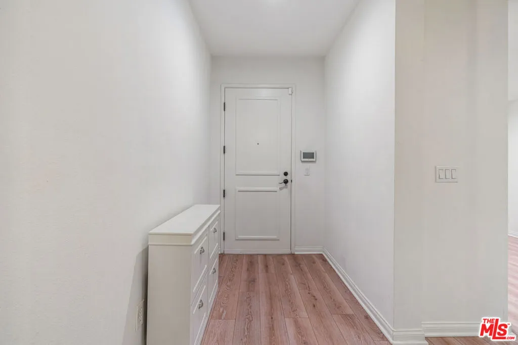 5625 Crescent Park 126, Playa Vista, California 90094 home-pic-11