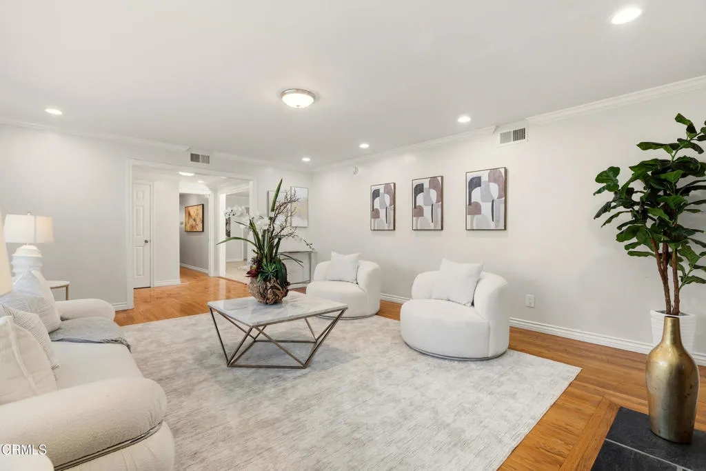 3032 Wallingford Road, Pasadena, California 91107 home-pic-9