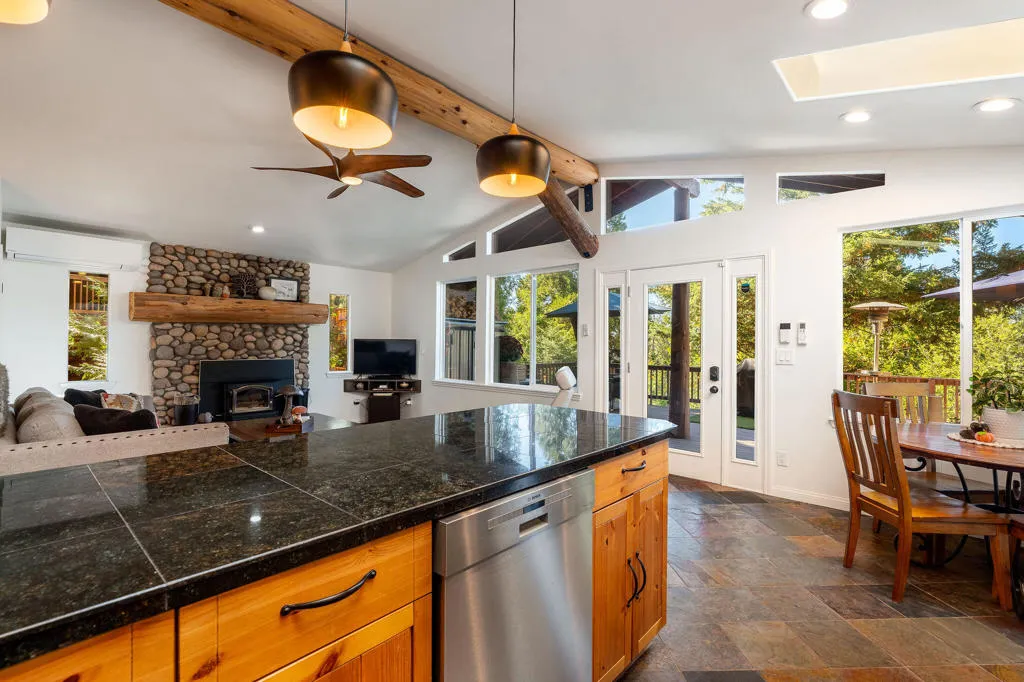 25275 Norwood Drive, Idyllwild, California 92549 home-pic-18