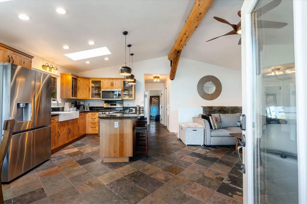 25275 Norwood Drive, Idyllwild, California 92549 home-pic-10