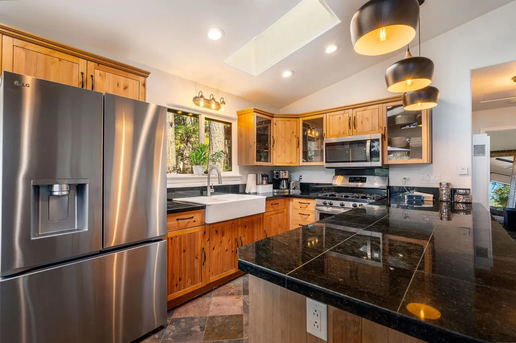 25275 Norwood Drive, Idyllwild, California 92549 home-pic-17