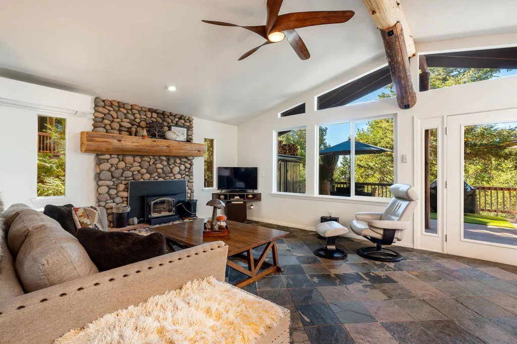 25275 Norwood Drive, Idyllwild, California 92549 home-pic-14