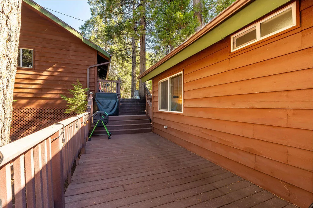 25275 Norwood Drive, Idyllwild, California 92549 home-pic-37