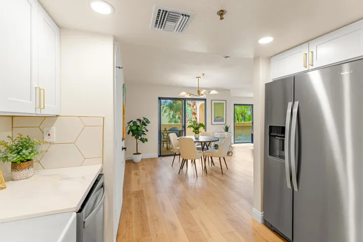 200 E. Racquet Club #60-17