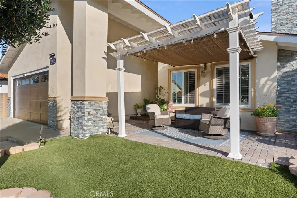 25610 Amber Leaf Road, Torrance, California 90505 home-pic-0