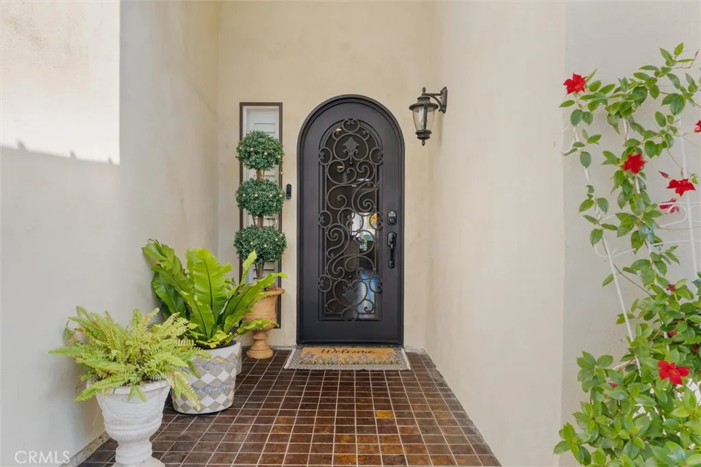 25610 Amber Leaf Road, Torrance, California 90505 home-pic-3