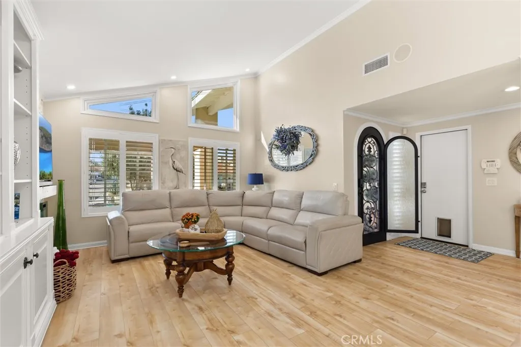 25610 Amber Leaf Road, Torrance, California 90505 home-pic-6