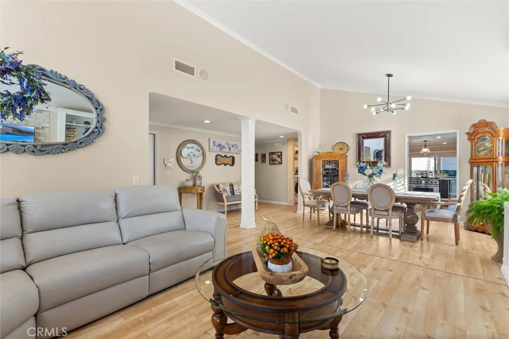25610 Amber Leaf Road, Torrance, California 90505 home-pic-7