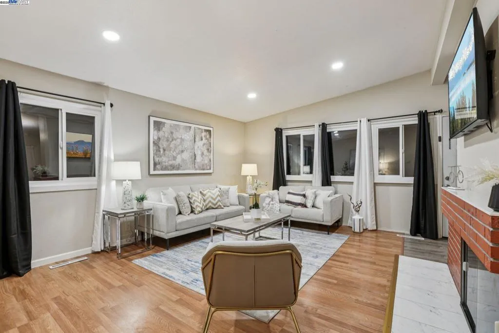 24282 Willimet Way, Hayward, California 94544 home-pic-5