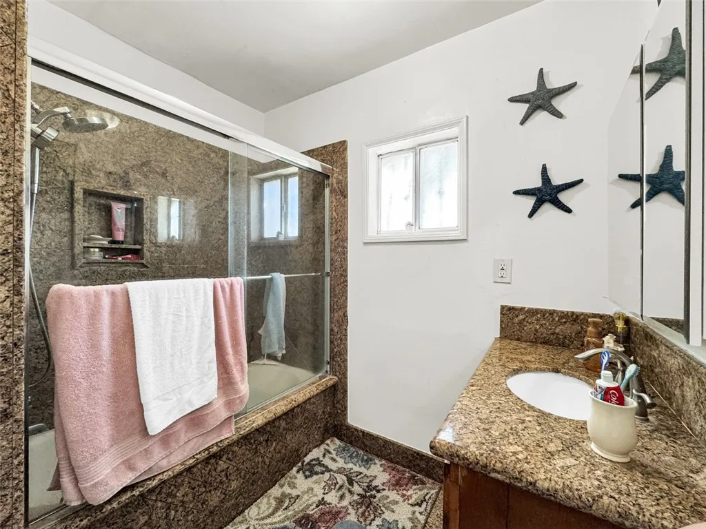 113 N 19th Street, Montebello, California 90640 home-pic-10