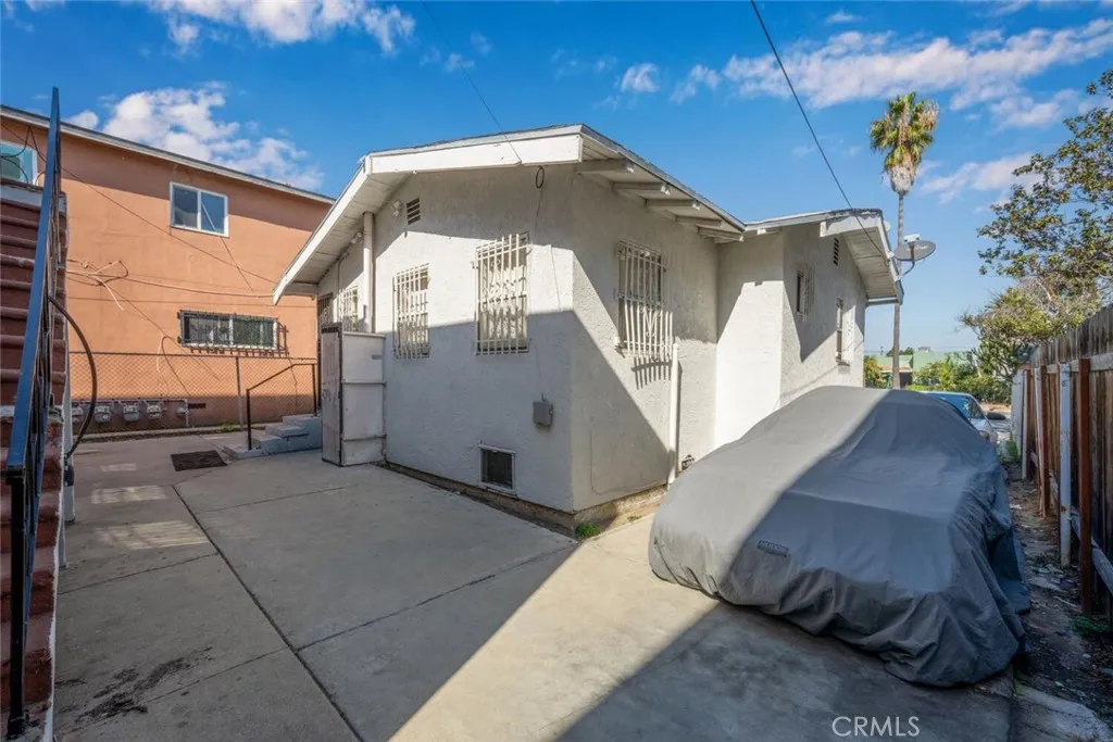 736 W Century, Los Angeles, California 90044 home-pic-7