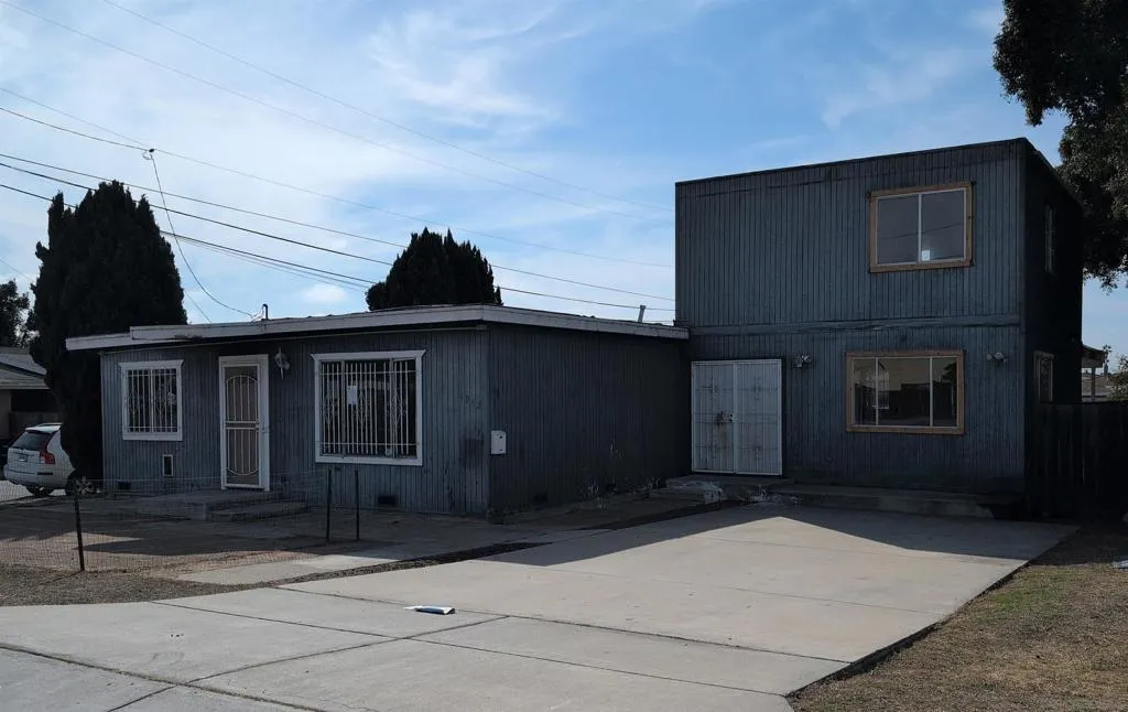 1042 Fifth Ave, Chula Vista, California 91911 home-pic-1