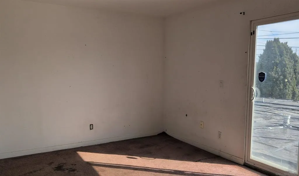 1042 Fifth Ave, Chula Vista, California 91911 home-pic-2