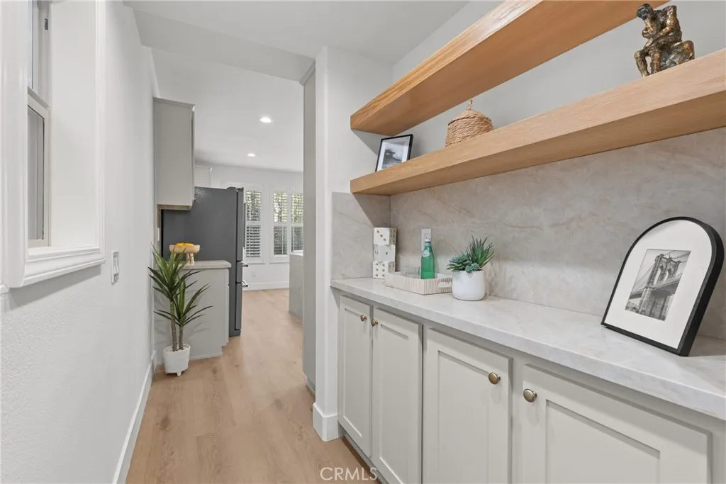 173 Parkside Drive, Simi Valley, California 93065 home-pic-7