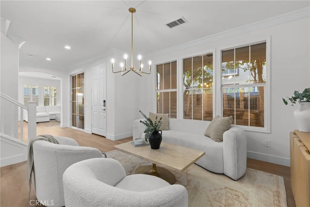 173 Parkside Drive, Simi Valley, California 93065 home-pic-9